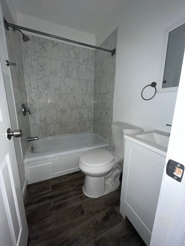 Building Photo - 880 S 14th St