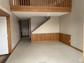 Building Photo - 528 S Lincoln St