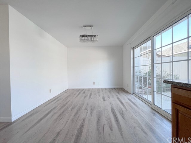 Foto del edificio - 1359 S Walnut St