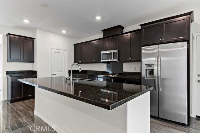 Foto del edificio - 15943 Osprey Ave