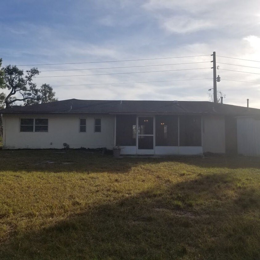 Primary Photo - 7047 Spring Hill Dr