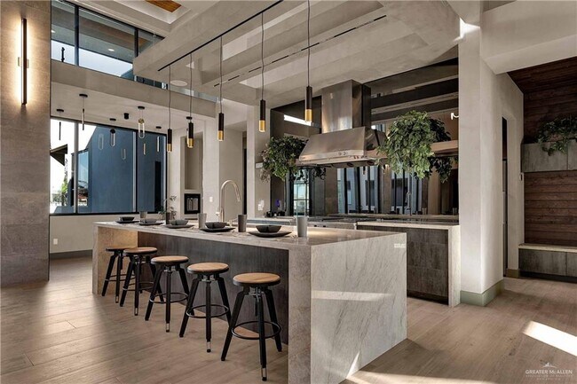 Foto del edificio - 4660 Estancia Pkwy