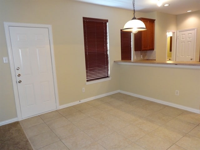 Building Photo - 408 Channel View Ct