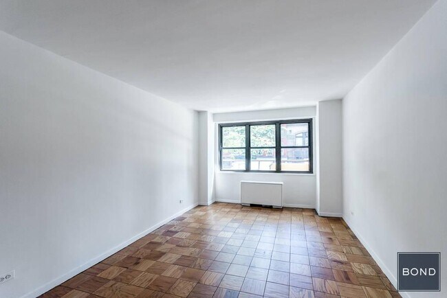 Foto del edificio - 145 E 16th St
