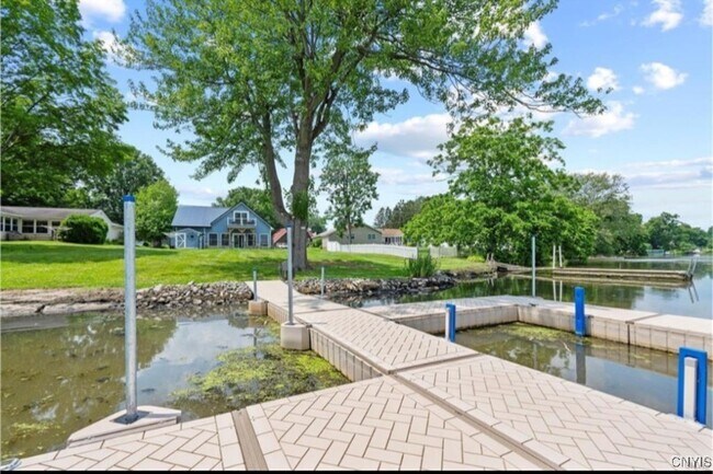 Foto del edificio - 13 E Edgewater Dr