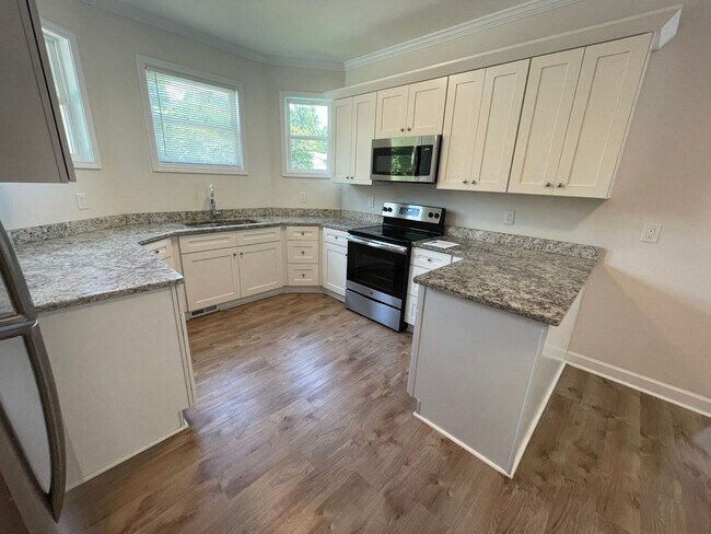 Building Photo - PRE-LEASING FOR AUGUST 2026!