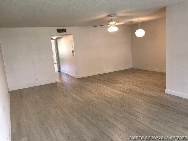 Building Photo - 1387 High Point Way NW