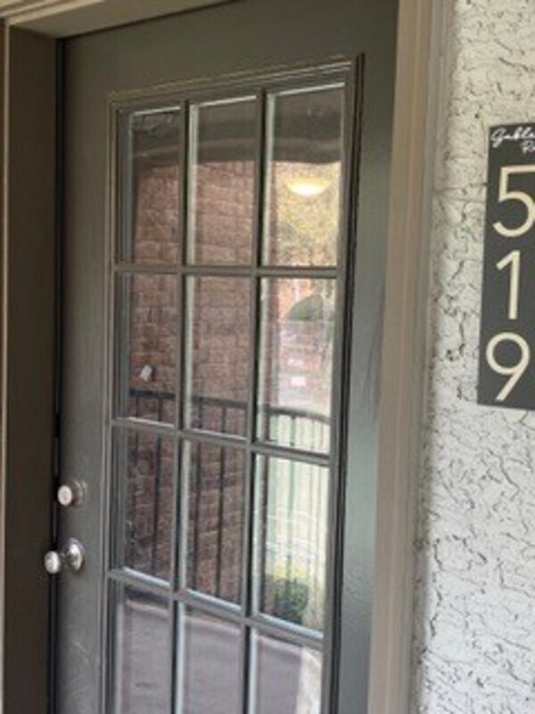 Foto principal - 6108 Abrams Rd