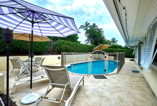 Foto del edificio - 2485 NE 16th Ct