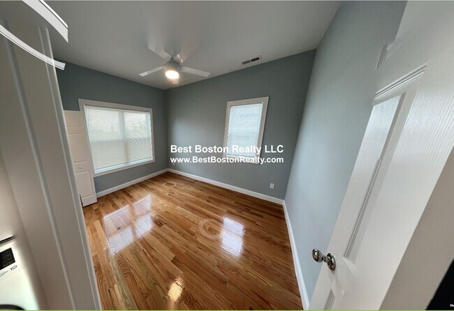 Foto del edificio - 126 Cross St