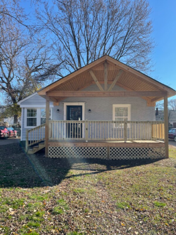 Primary Photo - 1172 Panama St