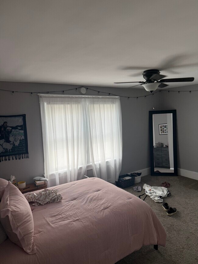 Dormitorio - 1 - 229 W Caracas Ave