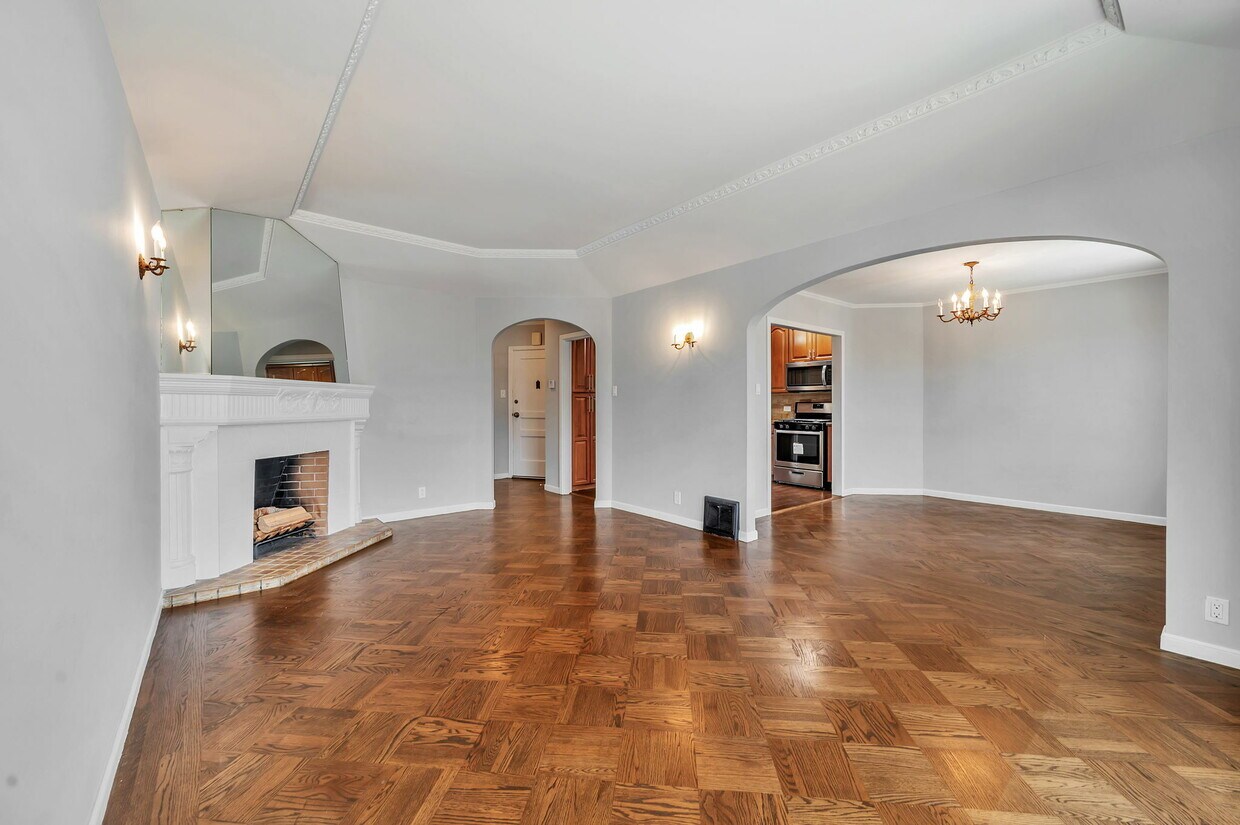 Primary Photo - 91 Middlefield Dr