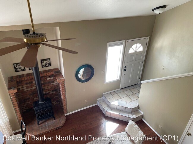 Building Photo - 3 br, 2 bath House - 4052 E Broken Rock Loop