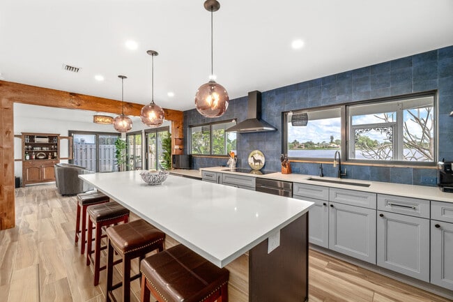 Building Photo - 1742 Harborside Cir