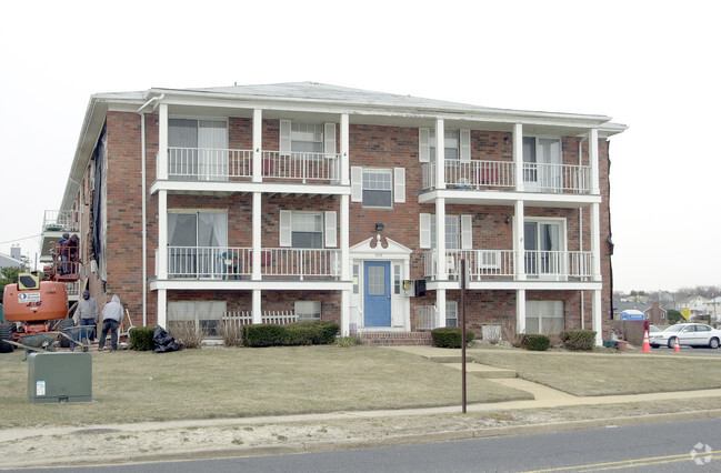 Building Photo - Residences/Avon-by-the-Sea