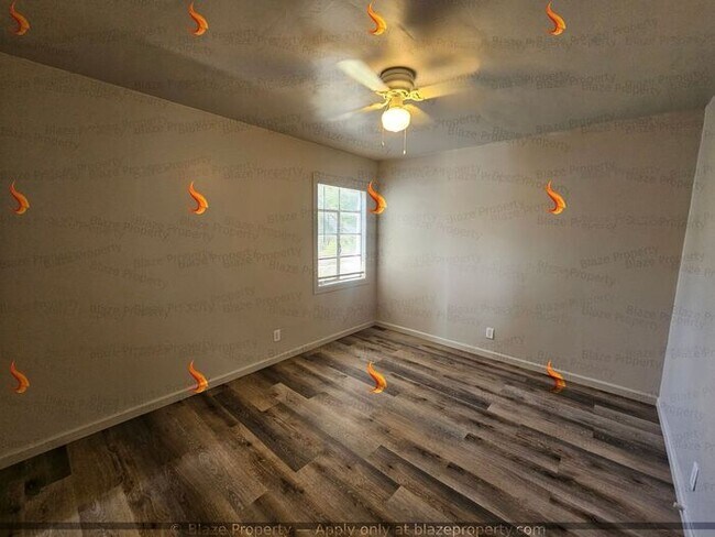 Building Photo - Move-In Ready! Renovated Efficiencies & 1-...