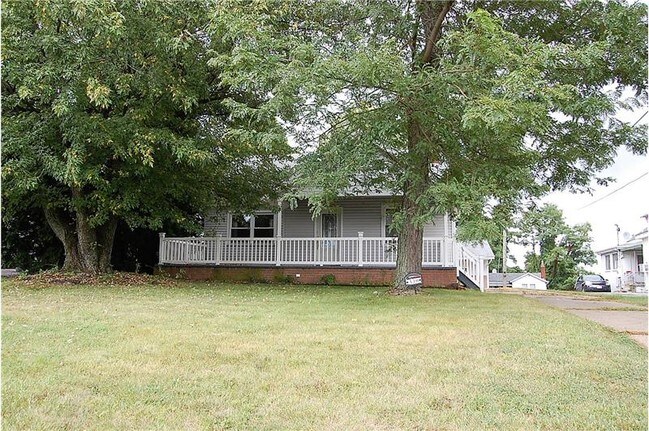 Building Photo - 530 Canton Rd