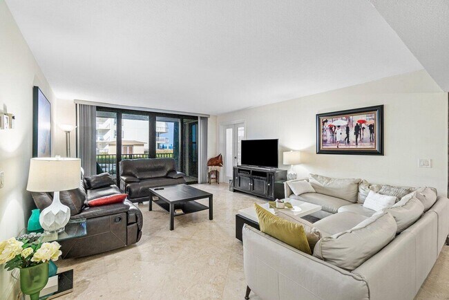 Building Photo - 3610 S Ocean Blvd