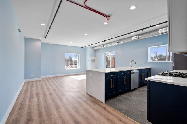 Building Photo - 9865 Roosevelt Rd