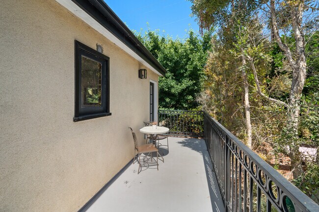 Foto del edificio - 11361 Tenino Ave