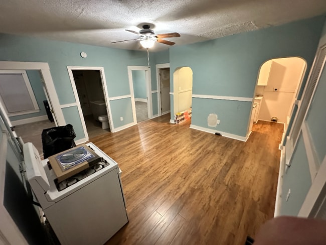 Foto del edificio - 62 Lakewood St