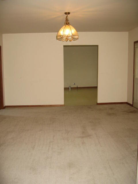Primary Photo - 148 N Sycamore St
