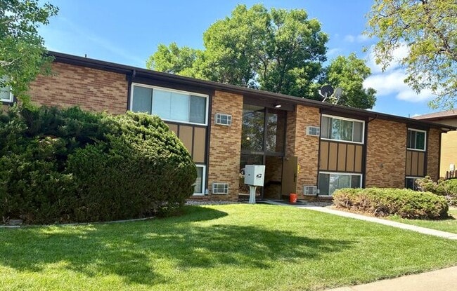 Photo - Great Two Bedroom, One Bath Apartments for Rent in East Loveland!  2 Weeks Free, Flexible lease t...