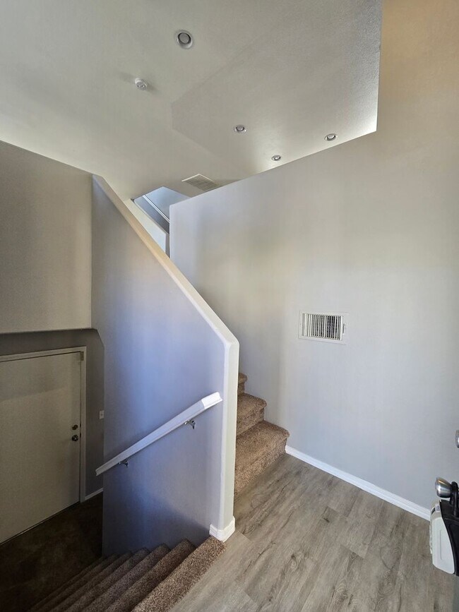 Foto del edificio - Fabulous 3-Bedroom, 3.5-Bathroom Home with...