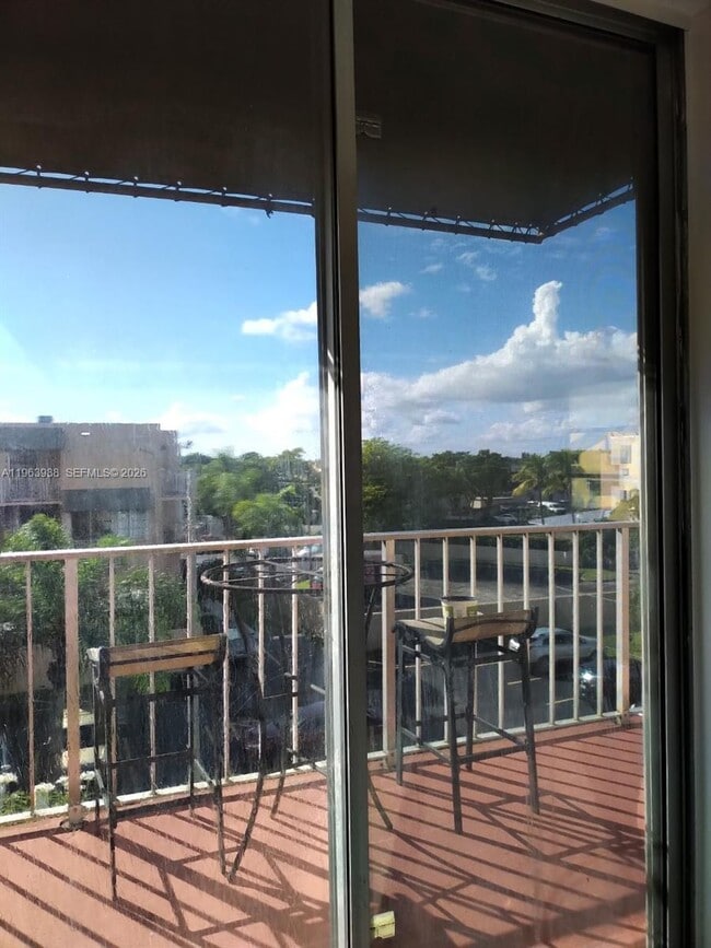 Building Photo - 10700 SW 108th Ave