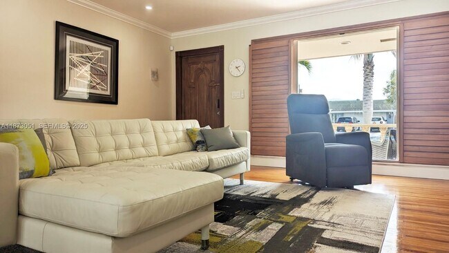 Foto del edificio - 4027 Pierce St