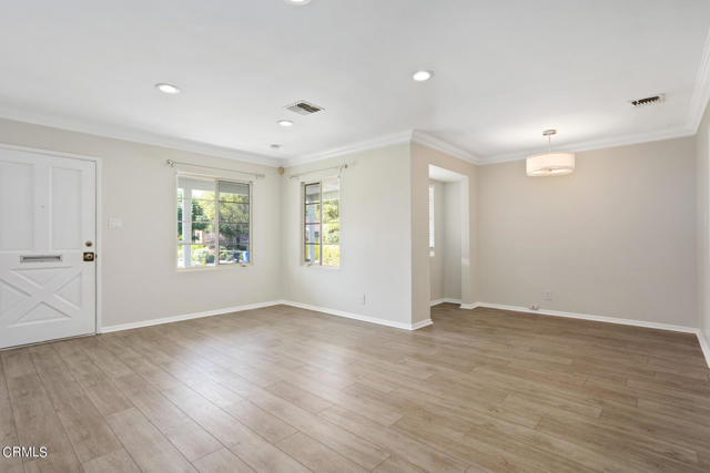 Foto del edificio - 400 San Antonio Rd