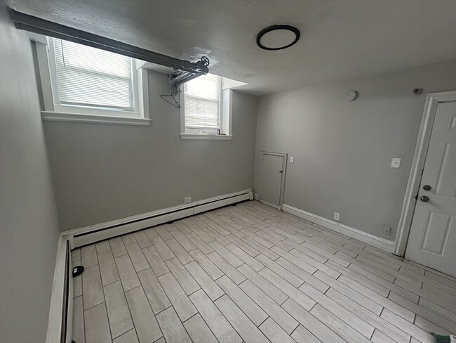 Foto del edificio - 1 Heard St