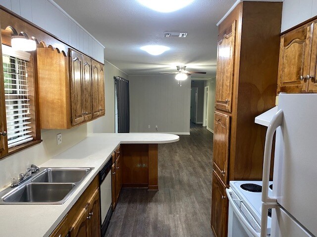 Building Photo - 3112 Fortune Ave