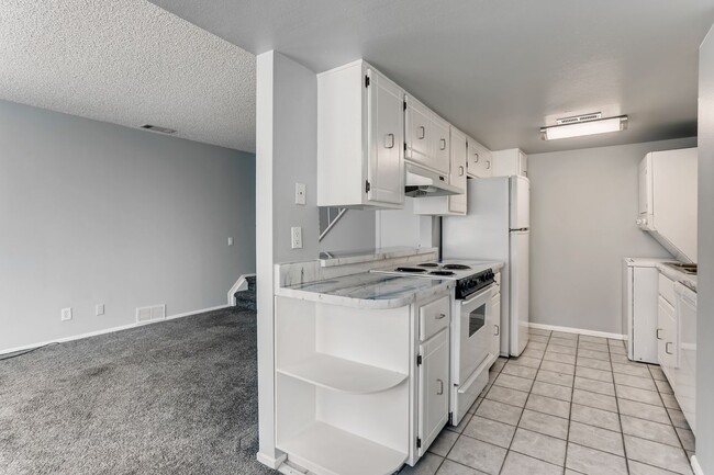 Foto del edificio - Everything you Need, 2 Bed, 1.5 Bath townh...