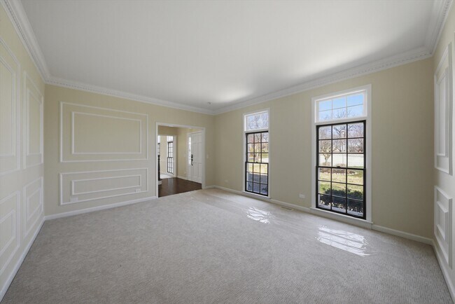 Building Photo - 1215 Triple Crown Ct