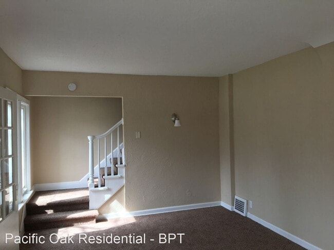 Building Photo - 3 br, 1.5 bath House - 3812 W Roosevelt Dr