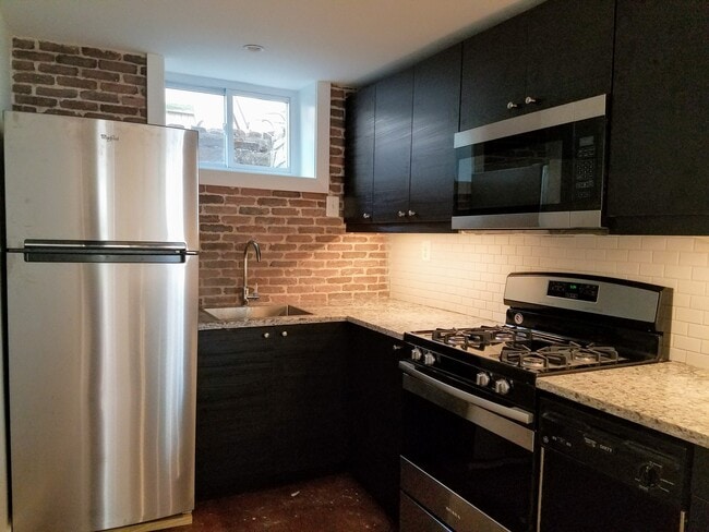 Building Photo - 7432 Piney Branch Rd