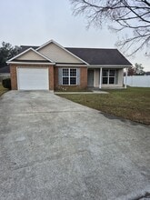 Building Photo - 3931 Lillian Guest Cir