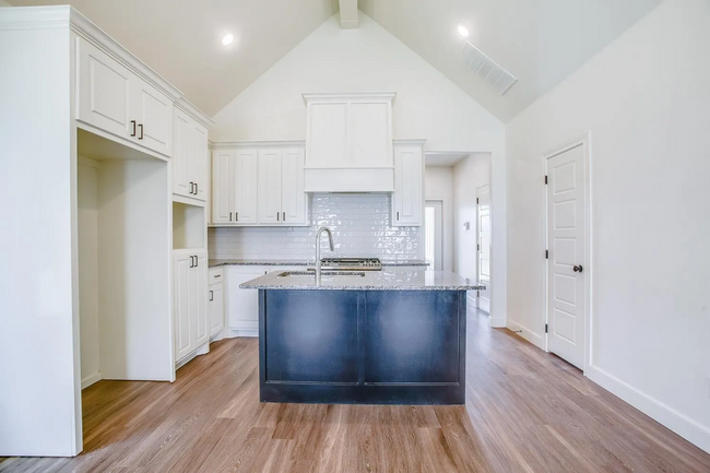 Foto del edificio - Signature Homes by Clearview presents this...
