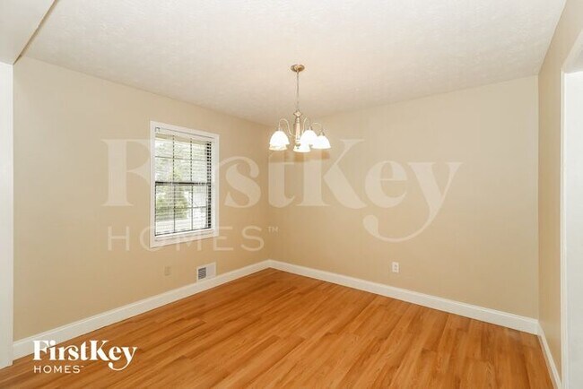 Building Photo - 347 Rockland Way