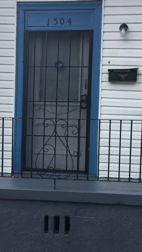 Street view - 1504 Louisa St