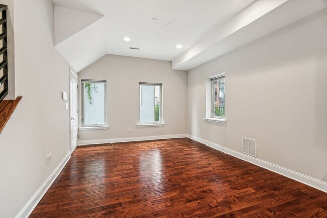 Foto del edificio - 2228 Summer St