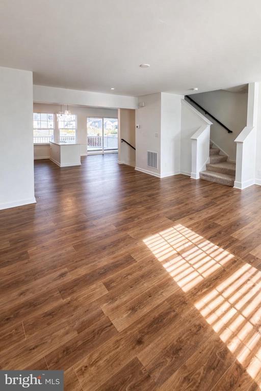 Foto del edificio - 58 Bolingbroke Wy