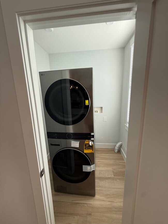 Foto del edificio - 51 W Eagle St