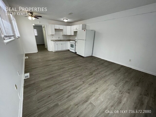 Building Photo - 14439 Kent St