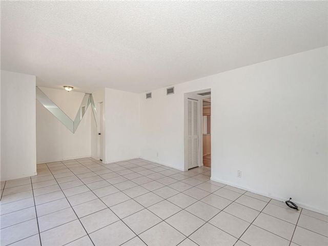 Building Photo - 3906 Flamewood Ln