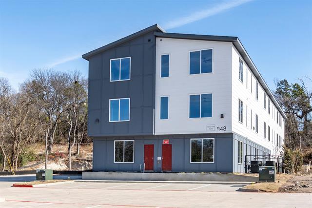 Foto del edificio - 948 Corinth St
