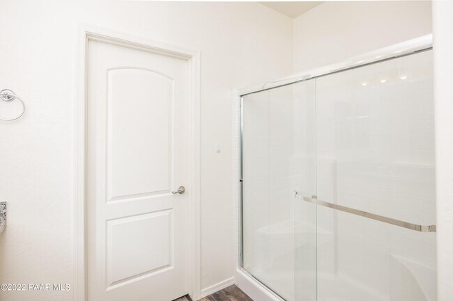Foto del edificio - 1385 Warbler Wy