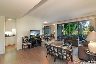 Building Photo - 4999 Kahala Ave